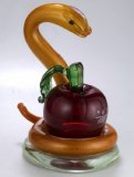 Фигурка муранского стекла "Змея с яблоком"